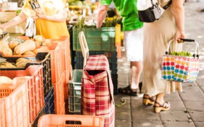 Mercat ambulant setmanal dels divendres a Segur de Calafell