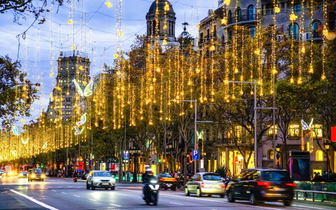 Tot llest per a l’encesa de llums de Nadal, a Barcelona