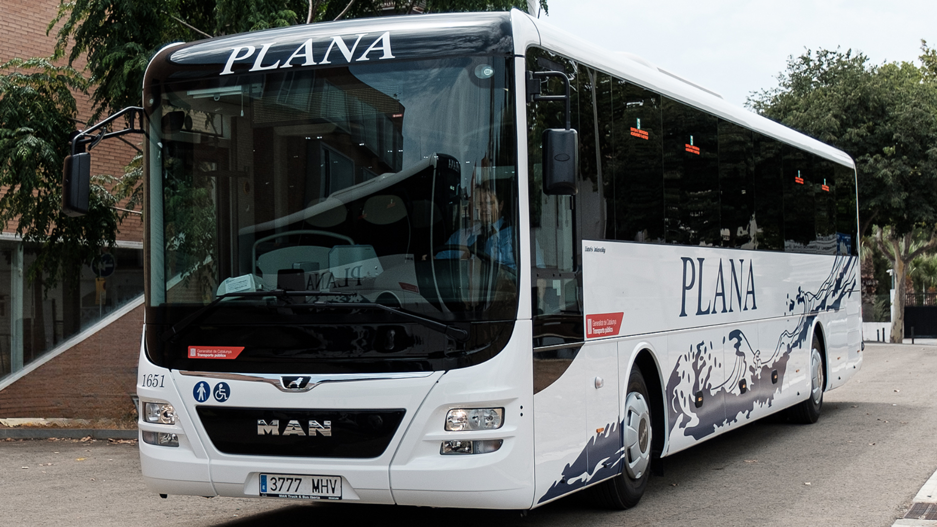 BusGarraf empieza a operar una nueva línea directa entre Calafell, Segur de Calafell, Cunit, Cubelles y Barcelona
