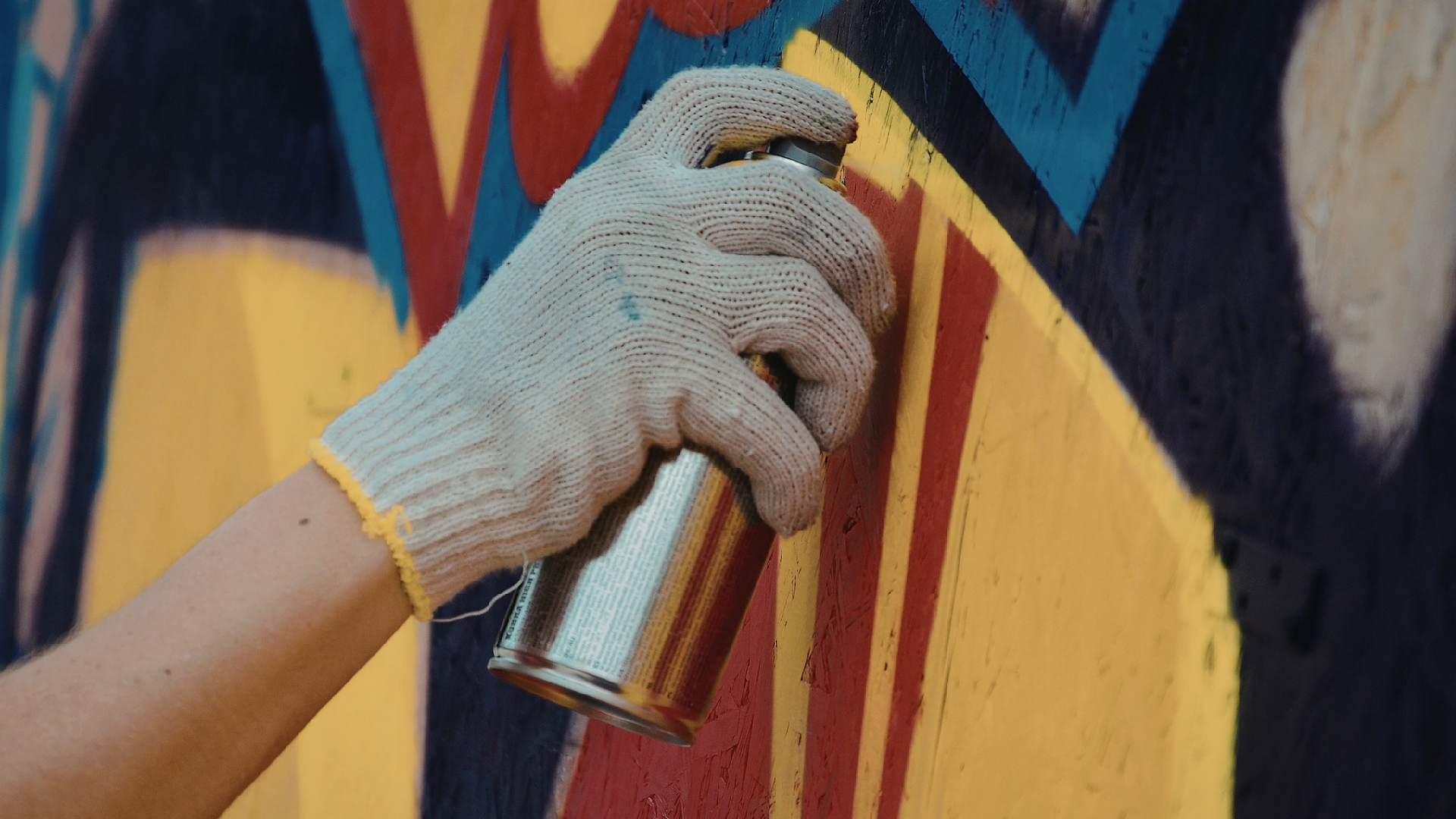 Com arribar a Cunit amb BusGarraf i descobrir el seu art urbà urbano 