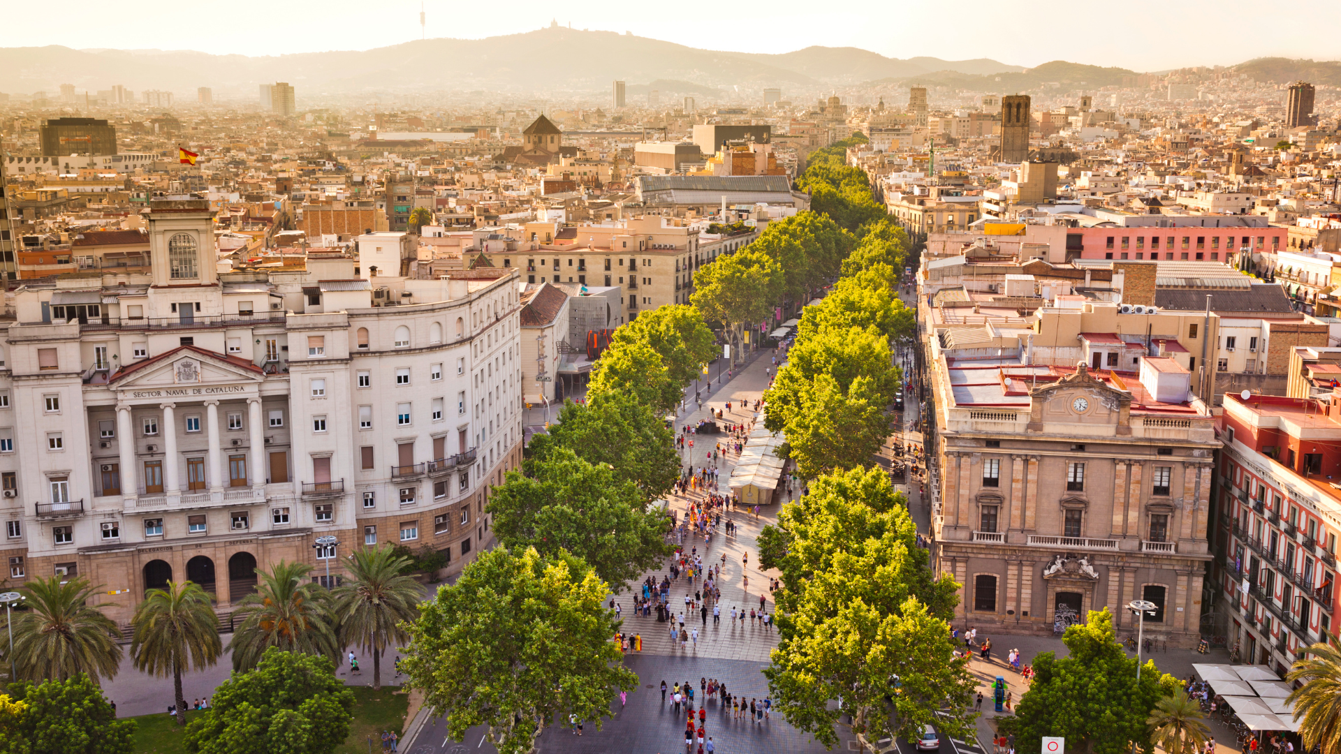 Arriba al Museu de Cera de Barcelona amb BusGarraf